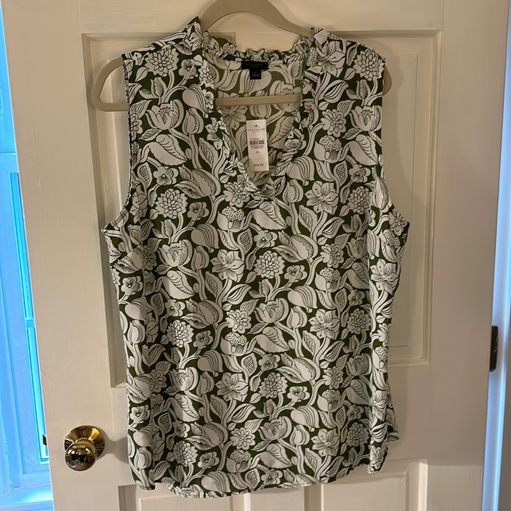 NWT ann Taylor factory green and white mixed media tank size xl